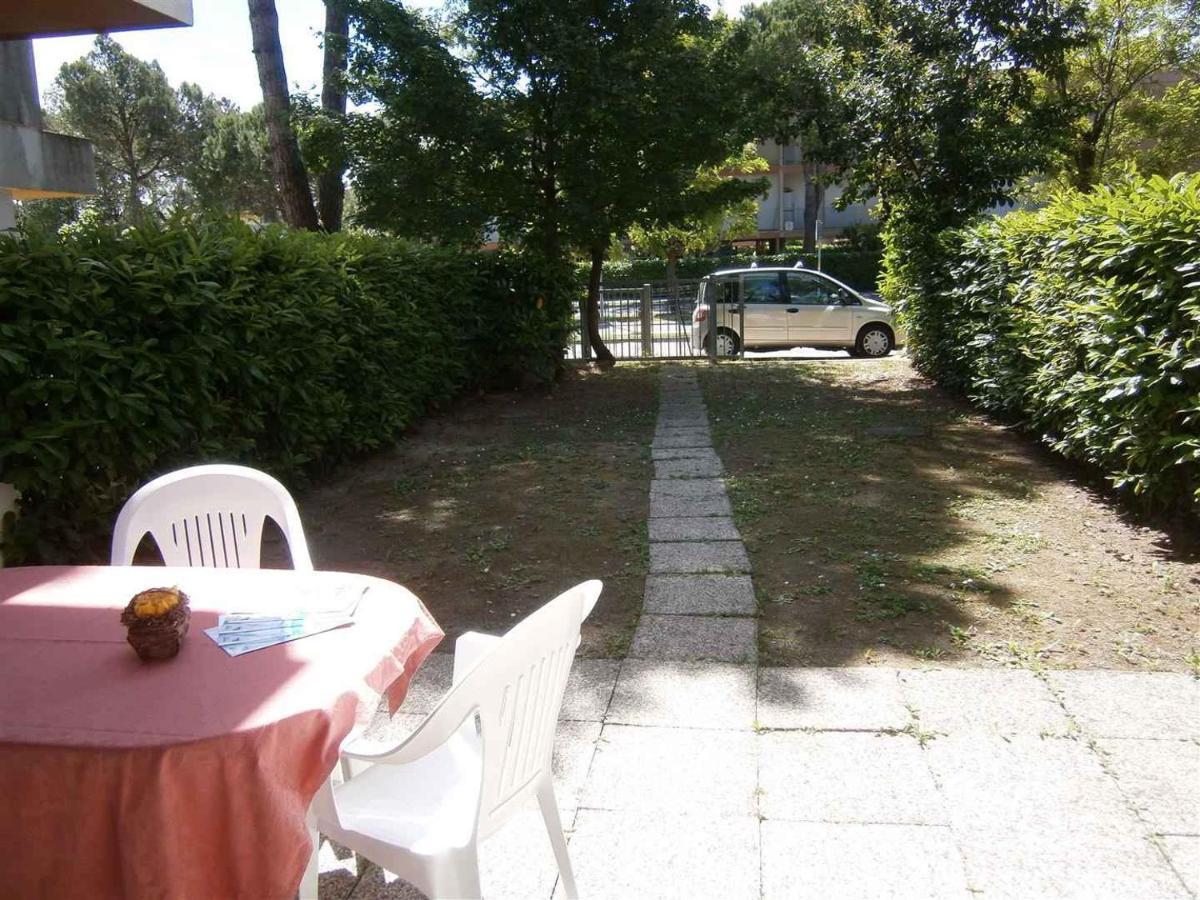 Holiday Home In Bibione 24579 Exteriör bild